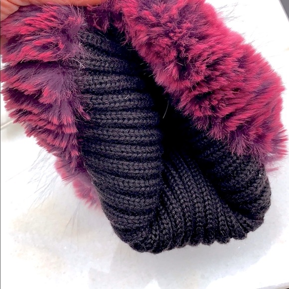 NWT Chinchilla Fur Bun Hat main image 5